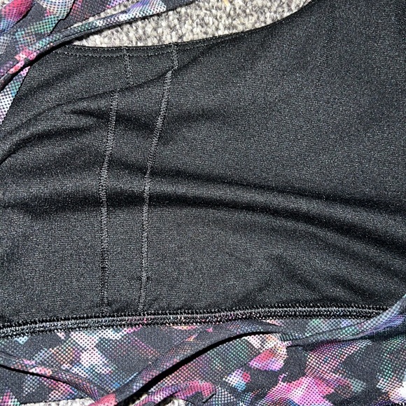 Lululemon Energy Bra Activate Floral B/C Cup Support. EUC. - Picture 13 of 13